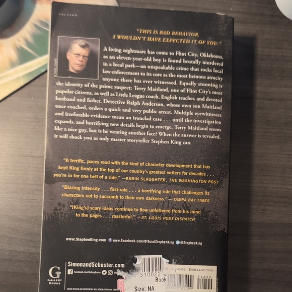 The Outsiders -Stephen King Paperback Book - Picture 3 of 3